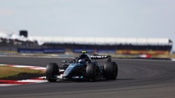 Mercedes - Hamilton sem tudta feltartóztatni a száguldó Mercedest Silverstone-ban