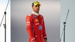 Ferrari - Kamerákon kívül bukott le a rendkívül csalódott Lewis Hamilton