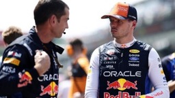 Súlyos árat fizettek a múlt bajnokai azért a döntésért, amire Verstappen készülhet
