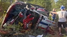 Drámai baleset a Finn Ralin, kórházba szállították a világbajnokot