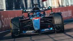 Mercedes - Olyan csapás érte Russellt a Mercedesnél, amire senki sem számított