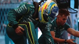Aston Martin - Ezért halogatta olyan sokáig a döntését Fernando Alonso