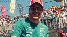 Aston Martin - Ezzel a videóval hozta rá a frászt a szurkolókra Fernando Alonso
