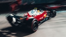 Ferrari - Teljes színház lehet, hogy Hamilton és Leclerc annyira jóban van egymással a Ferrarival