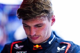 Red Bull Racing - Kiderült Max Verstappen titkos szerződése, Carlos Sainz tálalt ki