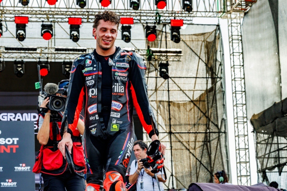 - MotoGP: Bezzecchinek nagy fájdalmai vannak, azt is elmondta, kit tart hibásnak a Marc Marquez-ütközésben
