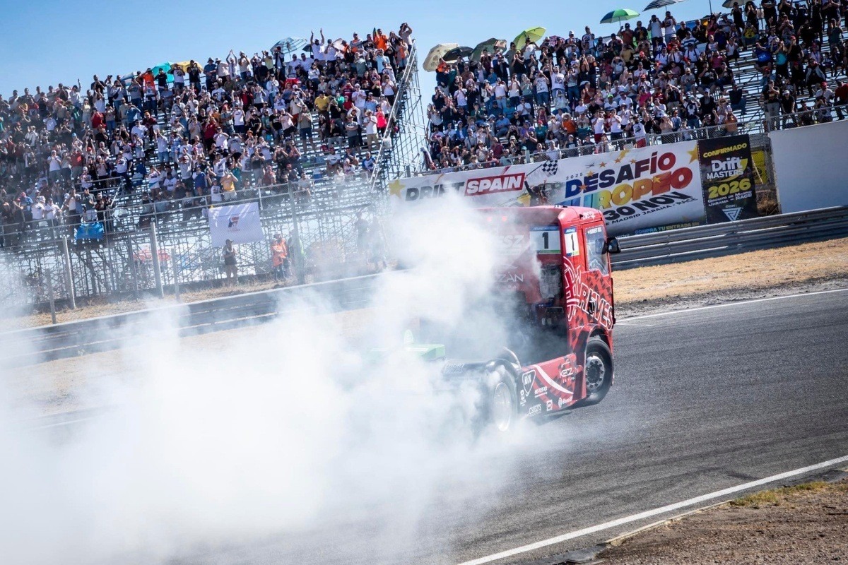 Kettős diadal Spanyolországban – Kiss Norbert és a Révész Racing csapatban is bajnok!