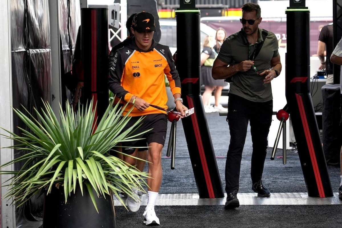  és  - Norris szerint nagy hátrány, hogy vakon kell nekivágnia a McLarennel az Amerikai Nagydíjnak