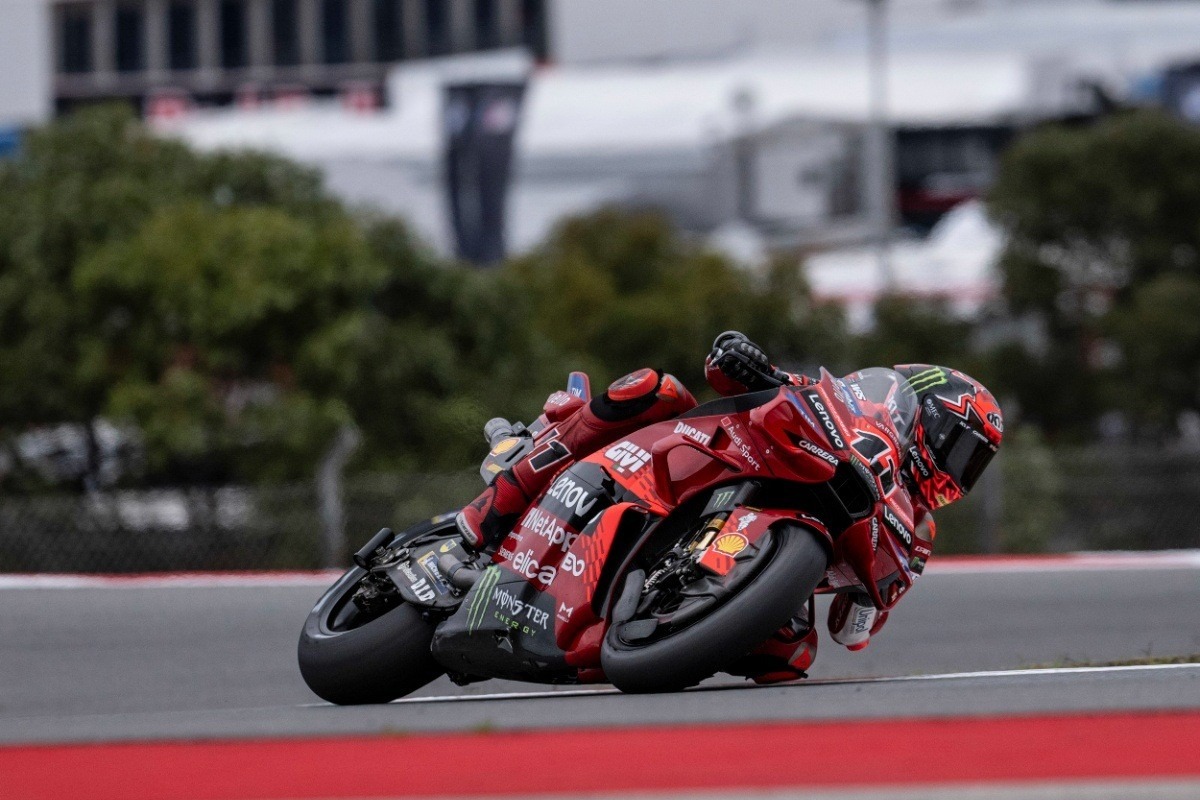 és - Bulega célba ért és pontot szerzett első MotoGP-futamán