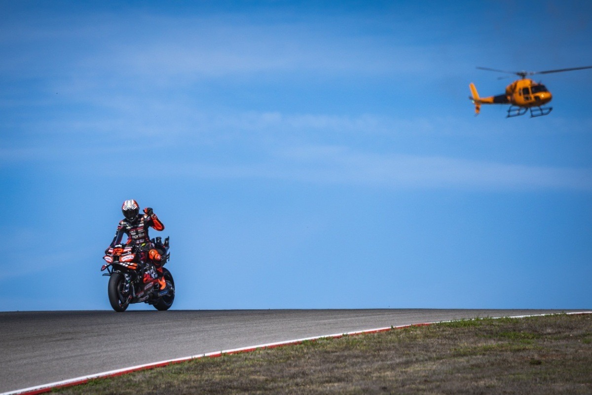 MotoGP: Magabiztos Bezzecchi-siker, Bagnaia kiesett, Acosta a végén gyújtotta be a rakétákat a Portugál GP-n!