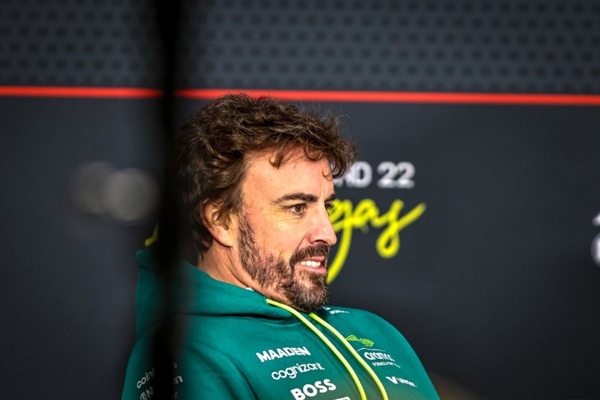  és  - Alonso szerint Vegasban is aggasztó az Aston Martin helyzete