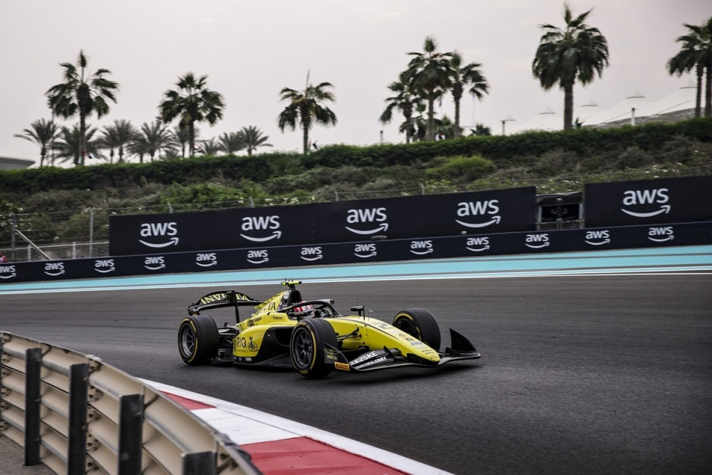 F2: Stanek idei második pole pozícióját szerezte Crawford és a friss bajnok, Fornaroli előtt