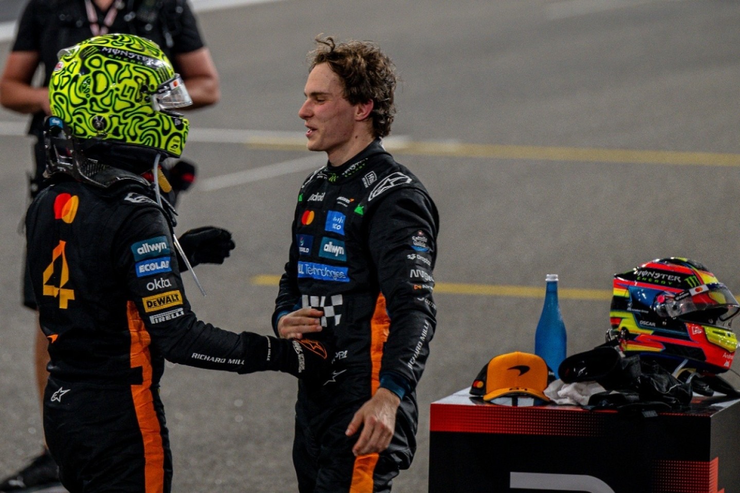 és - Mi lett volna, ha a McLaren is csak egy autóval versenyez 2025-ben?