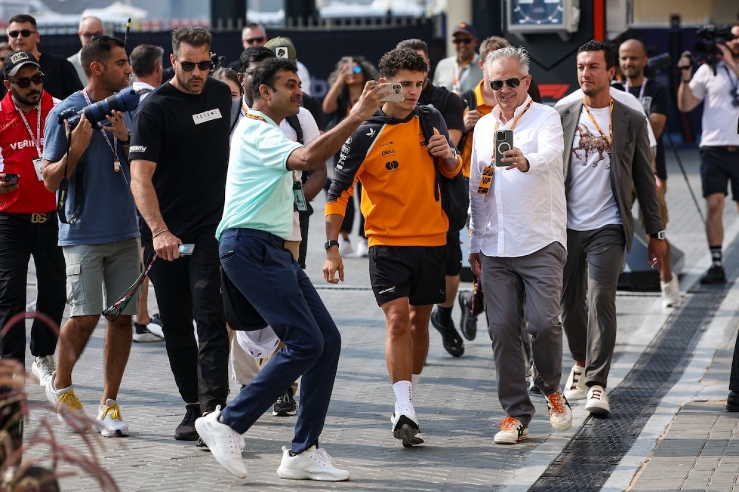 és - Íme, a 2025-ös Abu-Dzabi Nagydíj harmadik szabadedzésének hivatalos végeredménye
