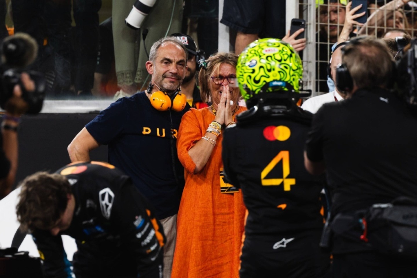 és - Valóban ízléstelen megjegyzést tett Lando Norris apja a világbajnoki cím megnyerése után?