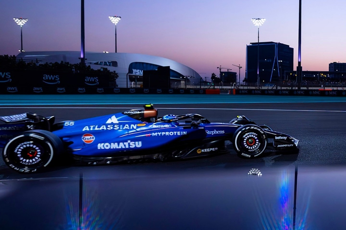  és  - A szurkolók dönthetnek a Williams 2026-os tesztfestéséről