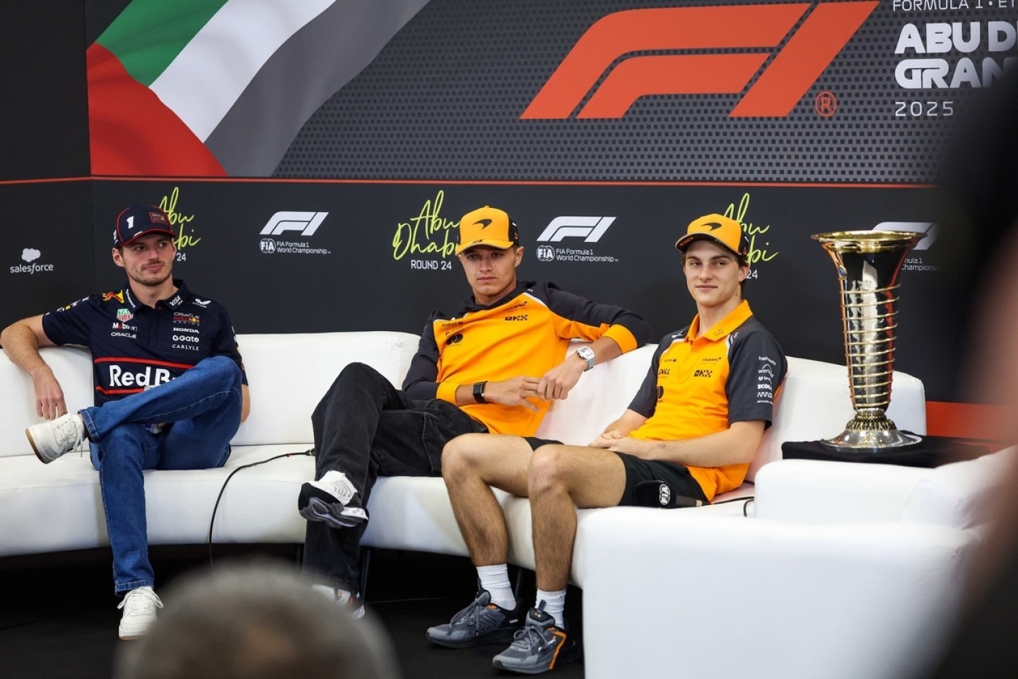  - Verstappen ismét a McLaren csapatutasításain élcelődött: olyankor „eladod a lelked”