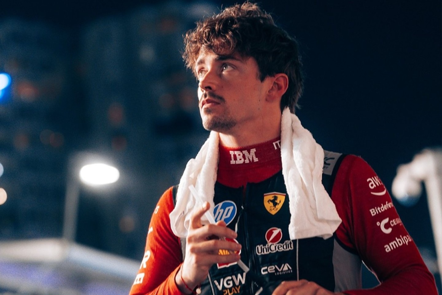  és  - Antonelli és Leclerc is bajba kerülhet az időmérő előtt Barcelonában