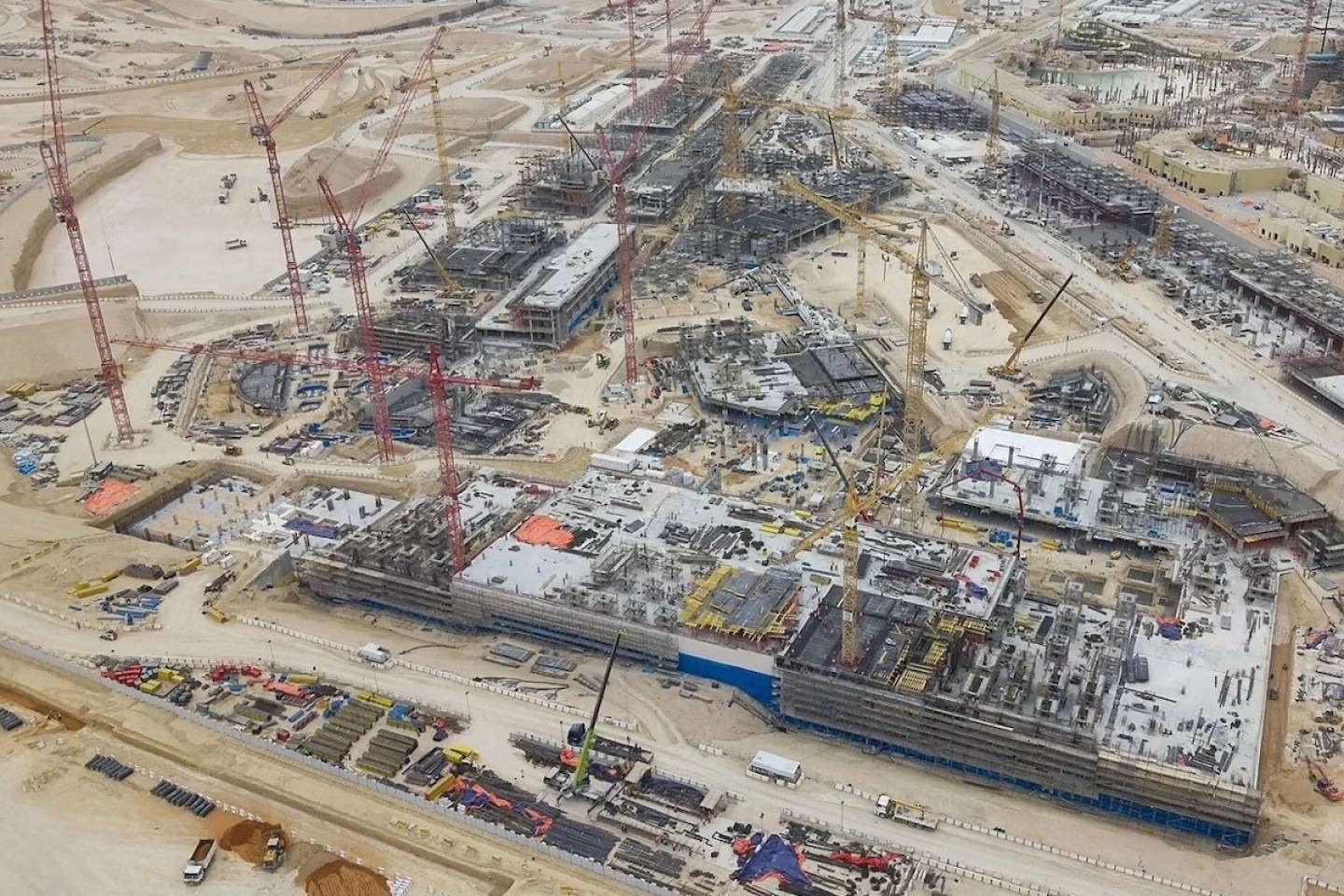  és  - Elképesztő, mit épít Szaúd-Arábia a Forma–1-nek – 2028-ra minden megváltozik (videó)