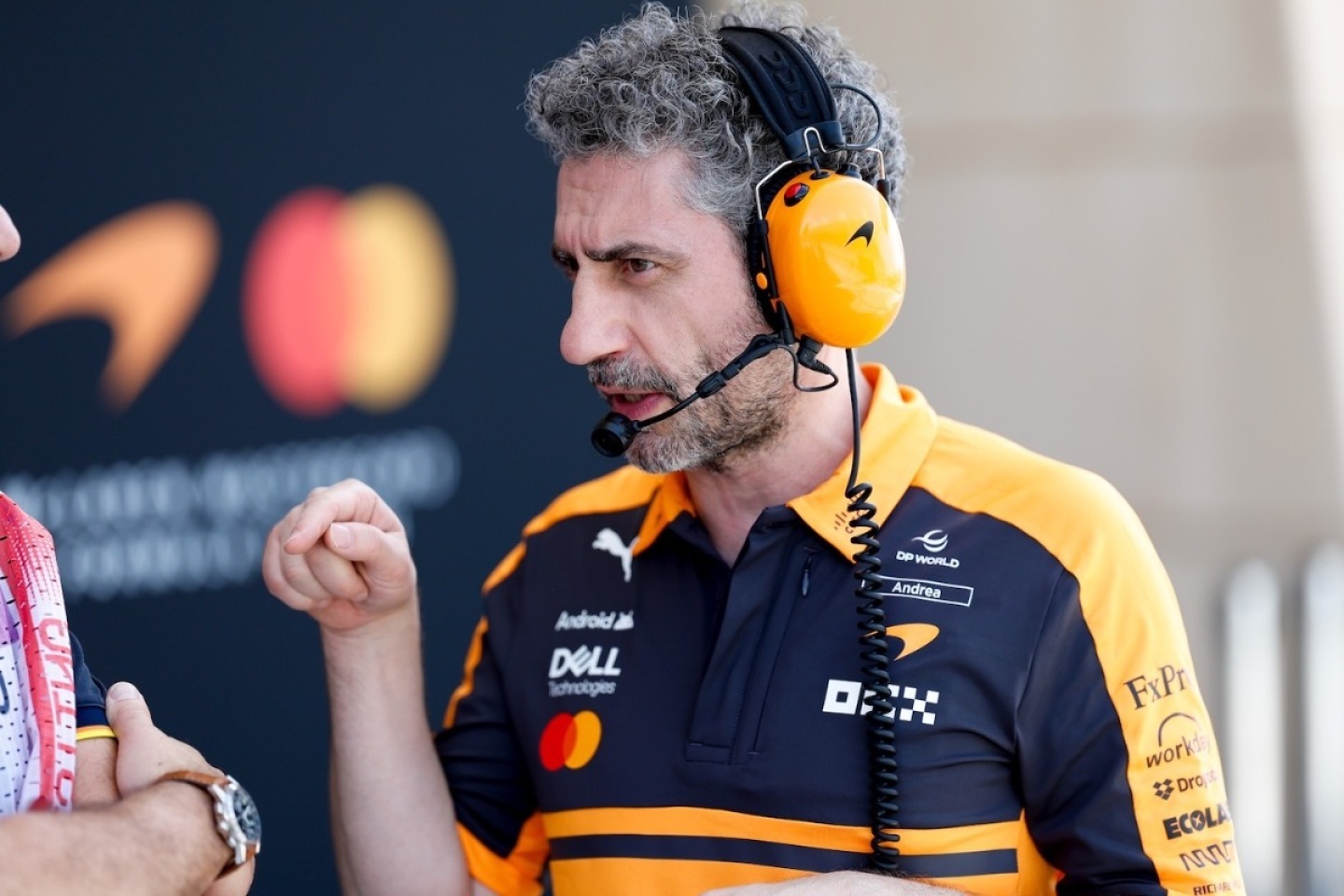  és  - „Ez már nem játék” – a McLaren főnöke szerint három biztonságot érintő kérdésre is választ kell találniuk