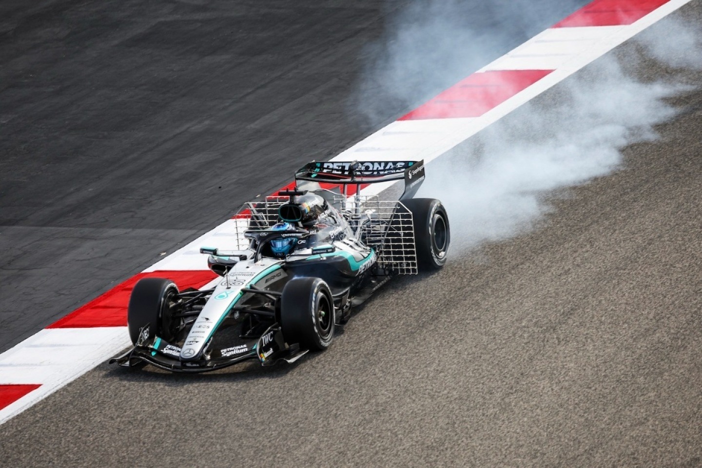 - Toto Wolff szerint gond van: A motor és az autó terén sem a Mercedes a legjobb