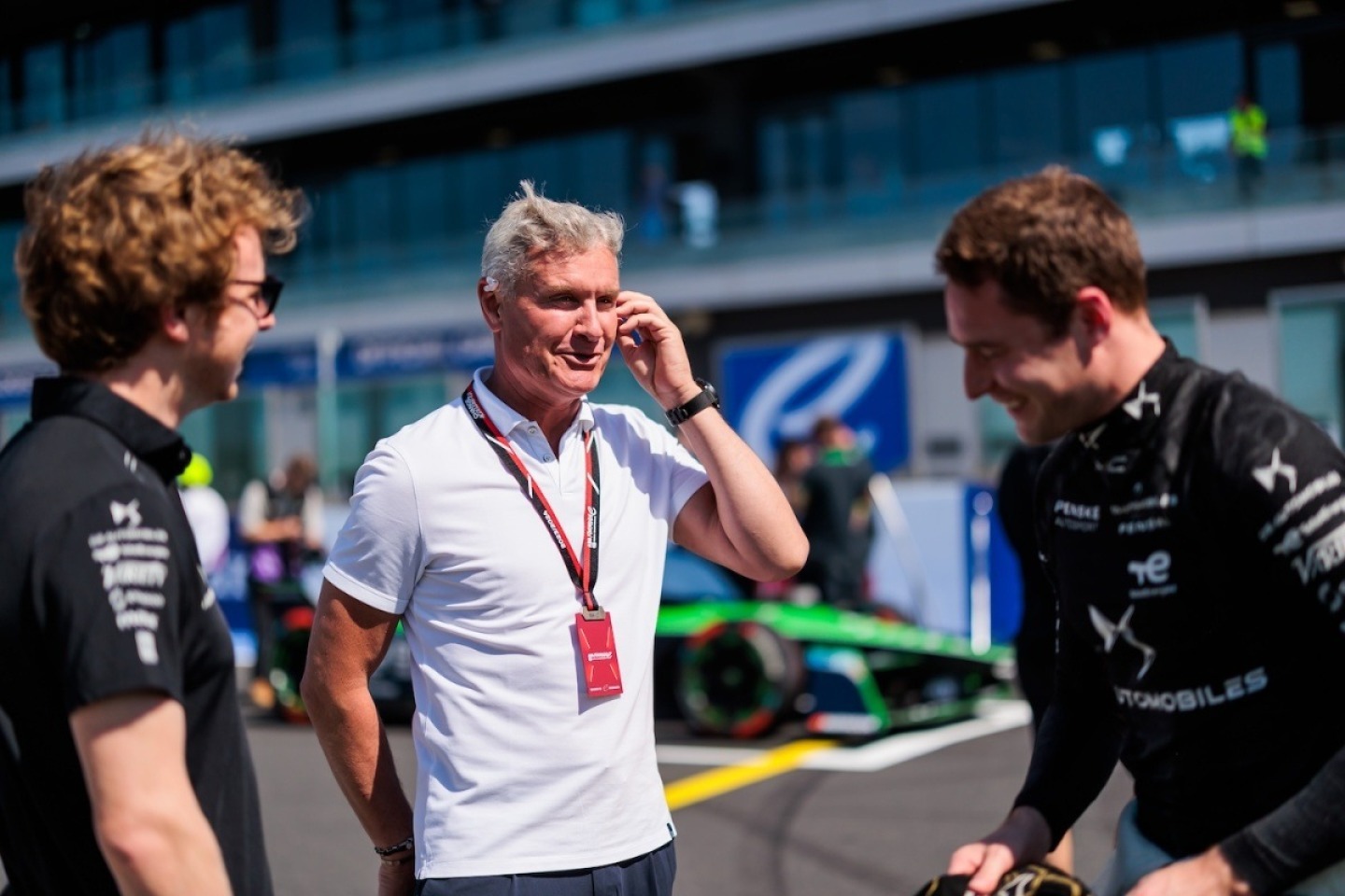 Coulthardnak elege van a fanyalgókból: a focihoz hasonlította az F1-et