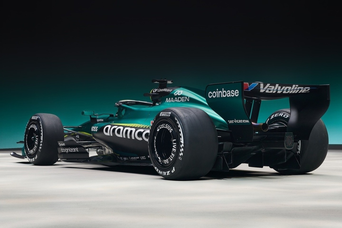  és  - Zöldbe öltözött az Aston Martin: Itt az AMR26 végleges festése (fotók)