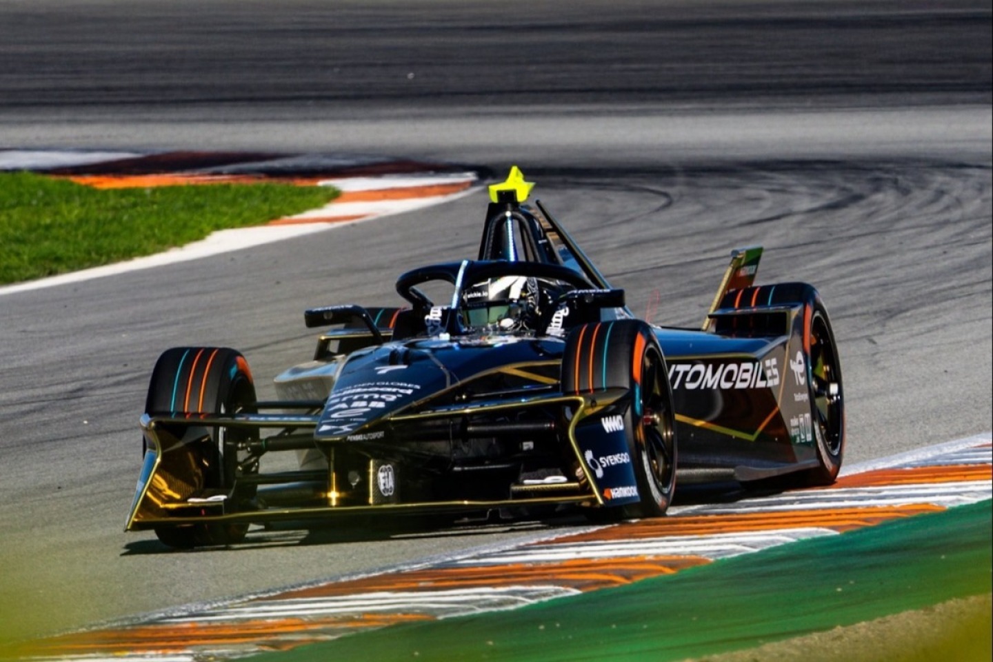 Két amerikai futammal és 19 versennyel nyithat a Formula E új korszaka