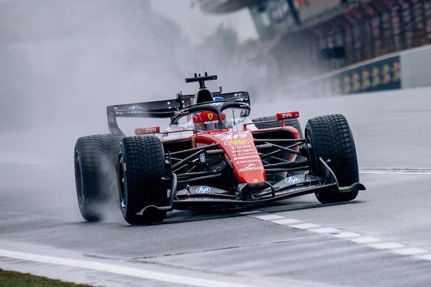 és - Szakértő: A Ferrari lemásolta a McLaren tavalyi trükkjét, de ez könnyen visszaüthet