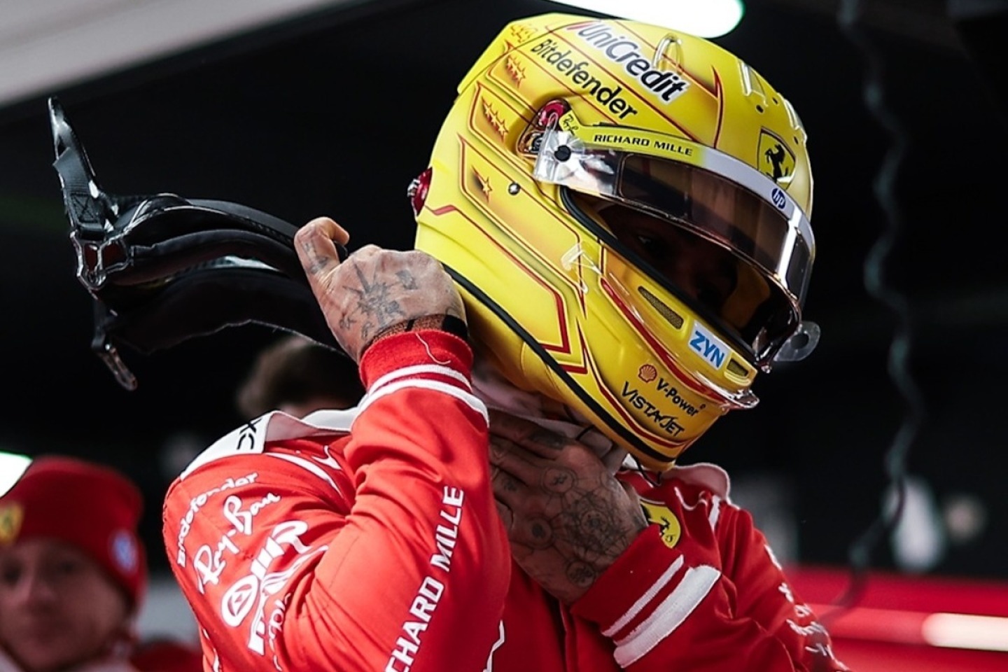  és  - Hamilton váratlanul nem csatlakozik Verstappen-hez és Leclerc-hez Monacóban