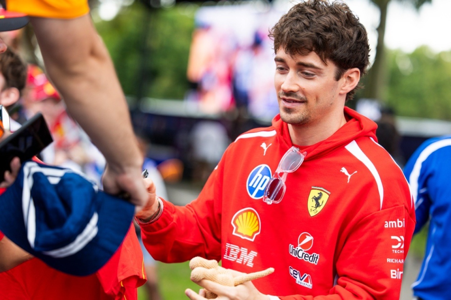  és  - Leclerc: „Nagyon pimasz volt, aki lekapcsolta a lámpákat”