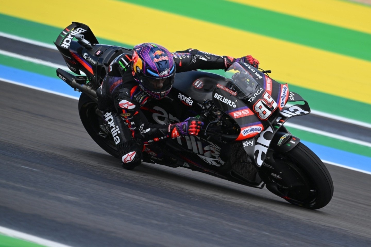  és  - Merész gumitaktika hozott győzelmet Jorge Martinnak az austini sprinten