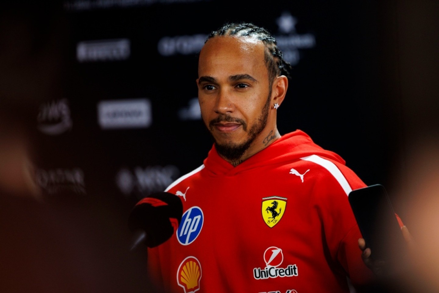  és  - Hamilton: Egy kicsit korai lenne még győzelemről beszélni, de vannak biztató jelek