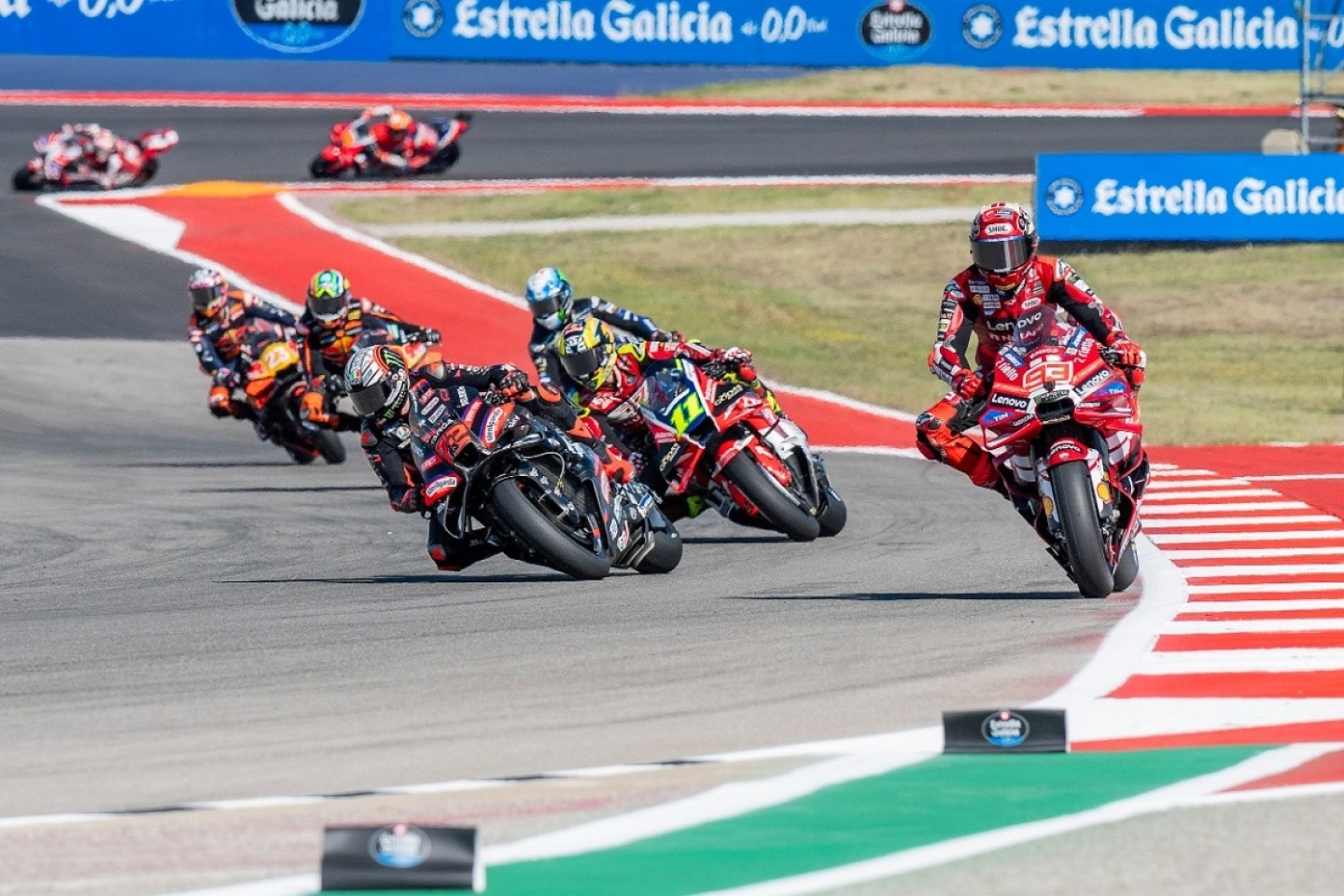 és  - A Ducati szenved, miközben az Aprilia tovább szárnyal