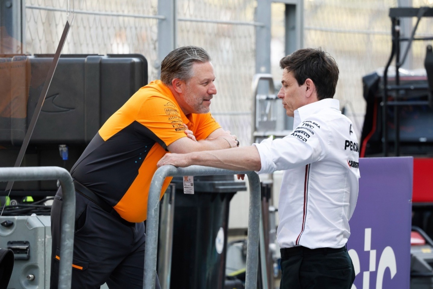 Wolff reagált az elégedetlenkedő motorpartnerek vádjaira, akik aligha ilyen válaszra vártak