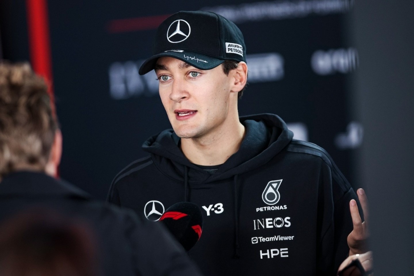 és - Russell dühösen fakadt ki az irigykedő riválisokra a legújabb botrány után