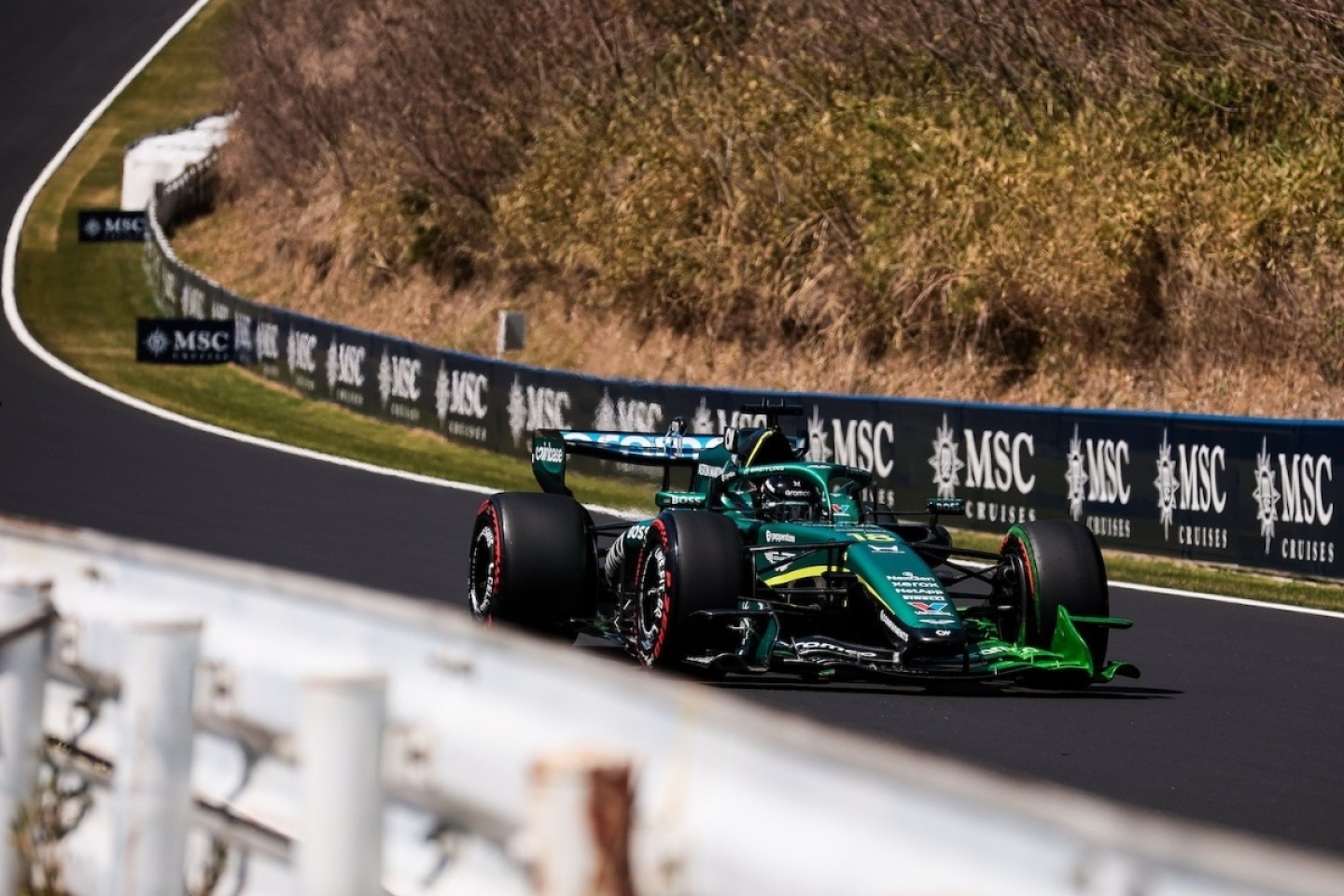 és  - Nem hajlandók elvinni a balhét a japánok - egymásra mutogat a Honda és az Aston Martin a botrányos autók miatt