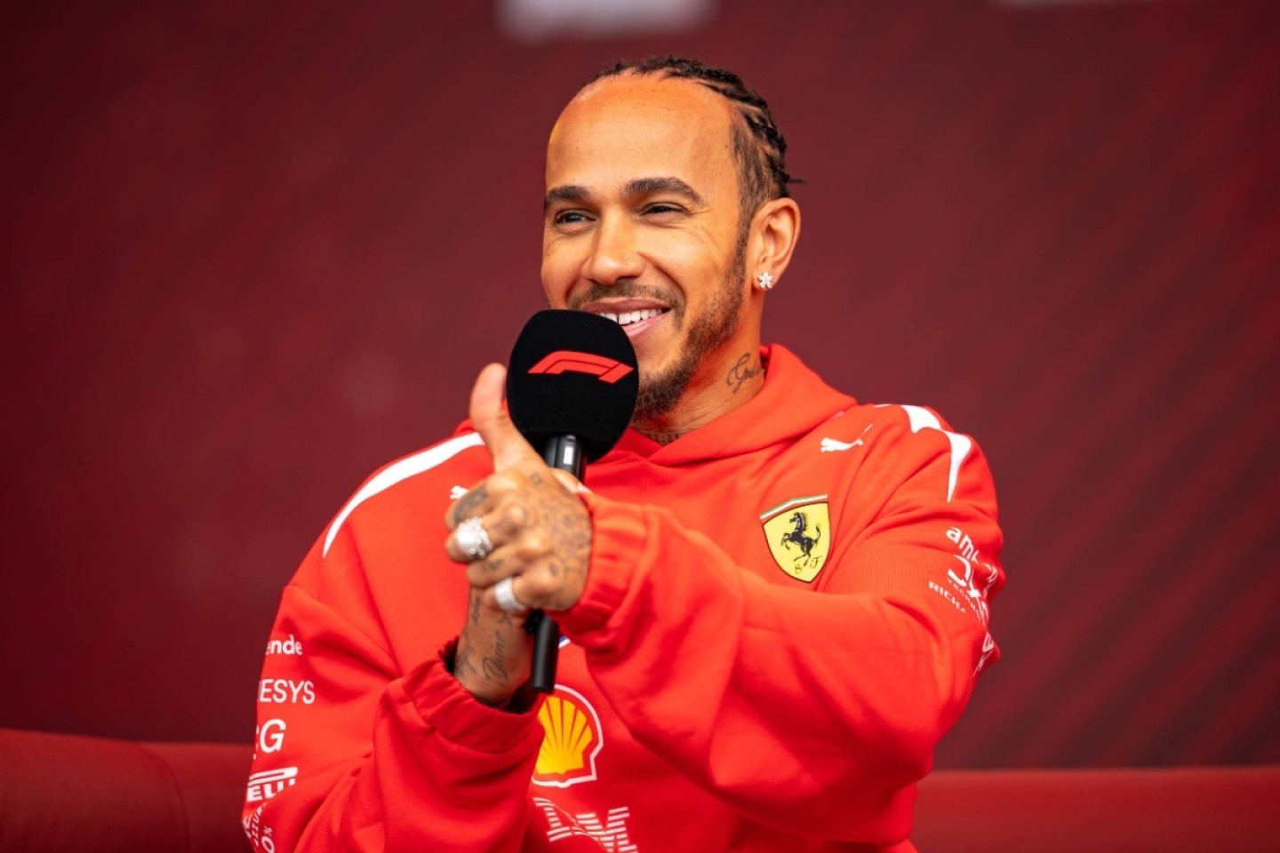 és - Hamilton: „Bevetésre kész az új hátsó szárny”