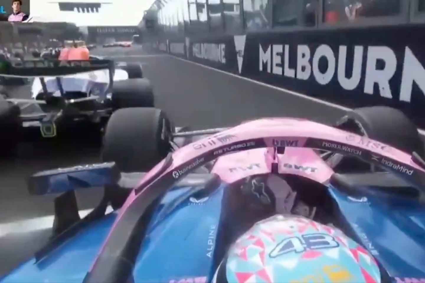  és  - Majdnem katasztrófával indult a 2026-os éra: Colapinto reflexei mentették meg a mezőnyt (videó)