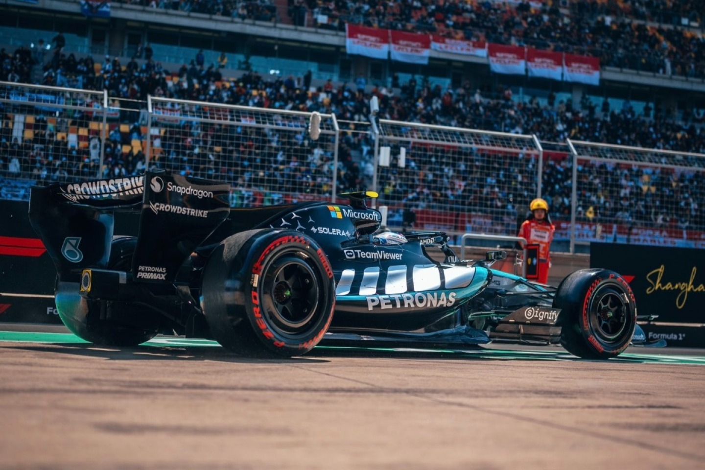  és  - Wolff kijózanító pofonról beszélt, Ausztriára már reagál a Mercedes