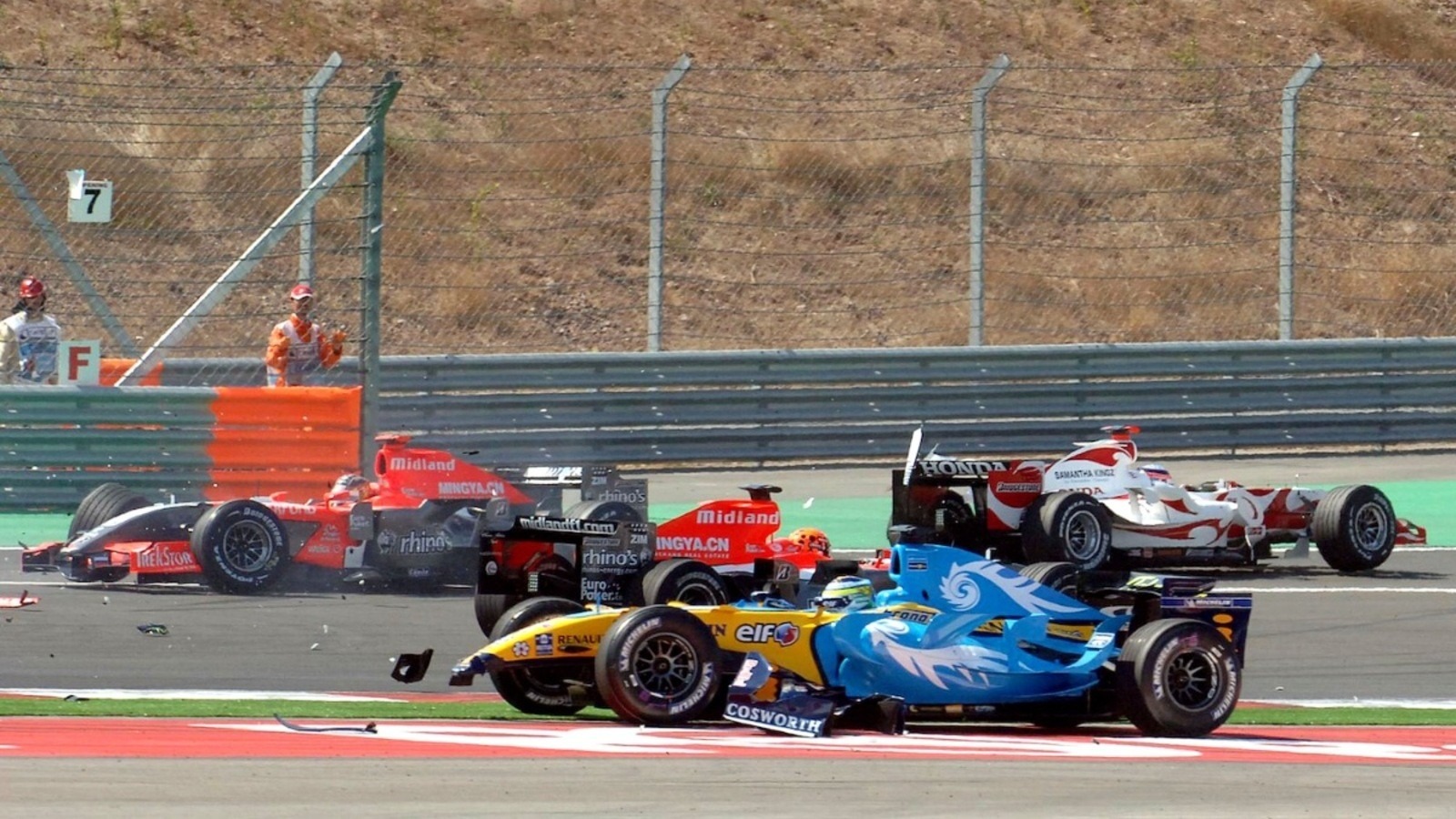 Hatalmas visszatérés a Forma–1-ben: pénteken jöhet a nagy bejelentés