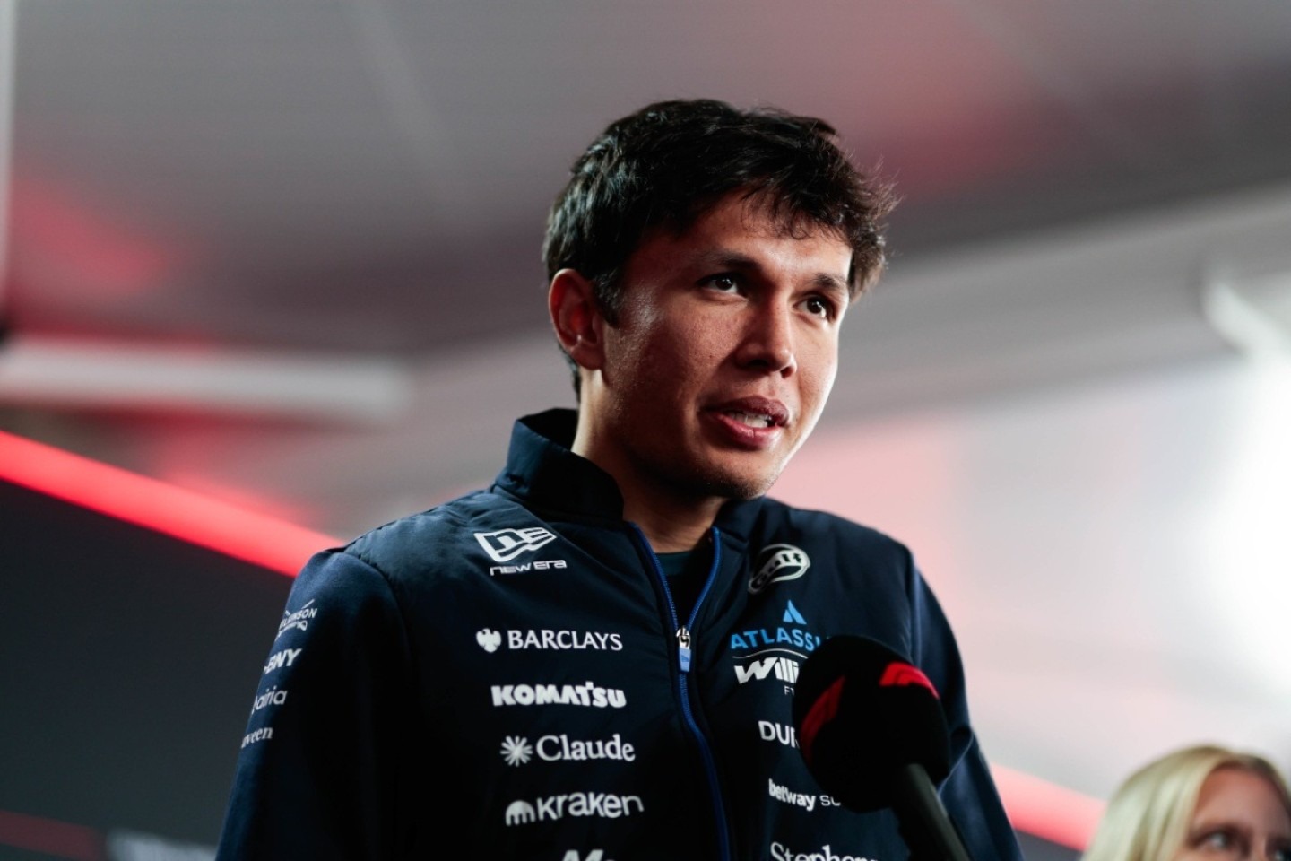 és - Félelem a pályán: Albon drasztikus F1-es szabálymódosítást követel