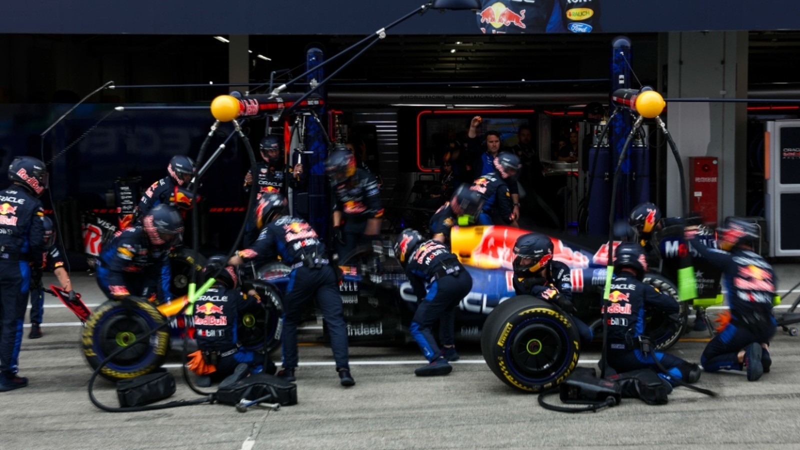  és  - Könnyített elemek és új aerocsomag - Miamiban a Red Bull is kimászna a gödörből