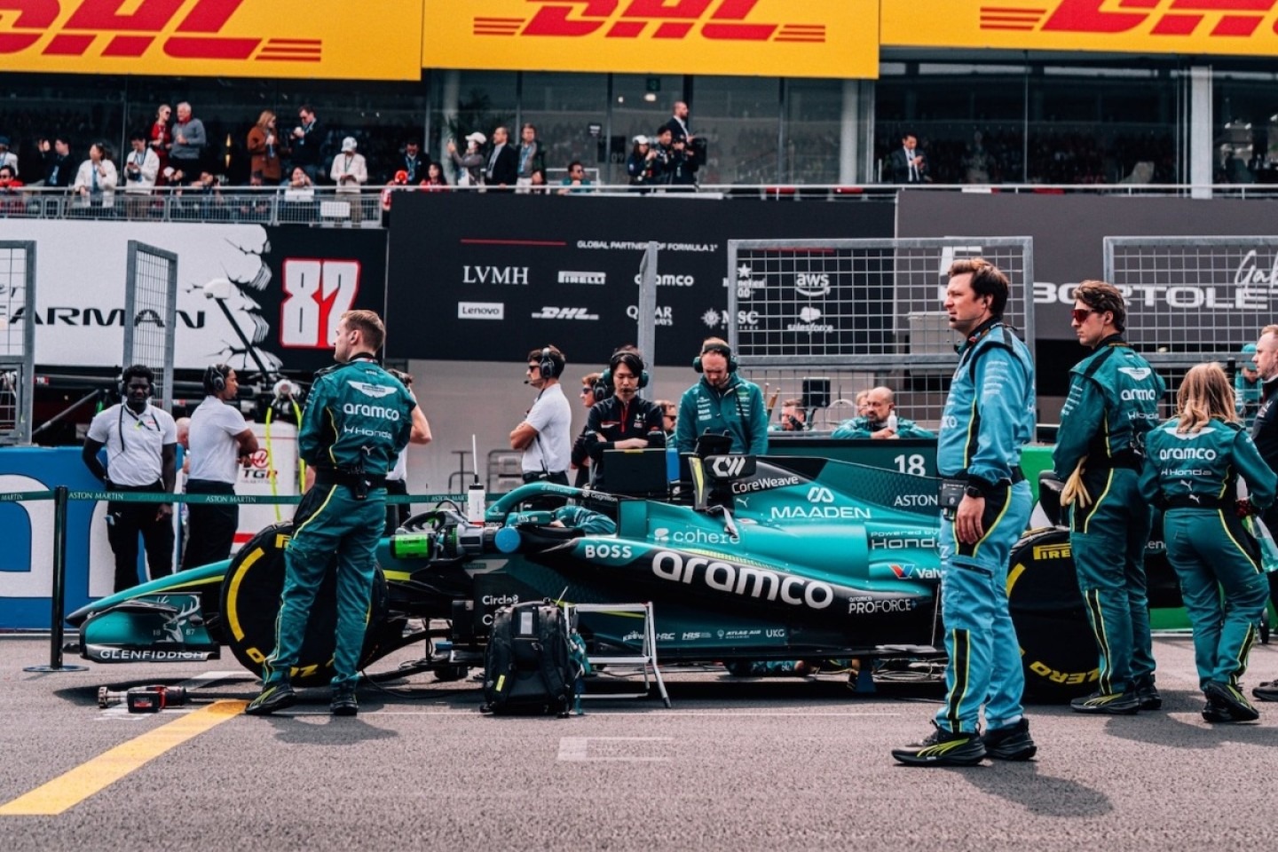  és  - A Forma–1 történetének legnagyobb melléfogásának nevezték az Aston Martin idei szenvedését