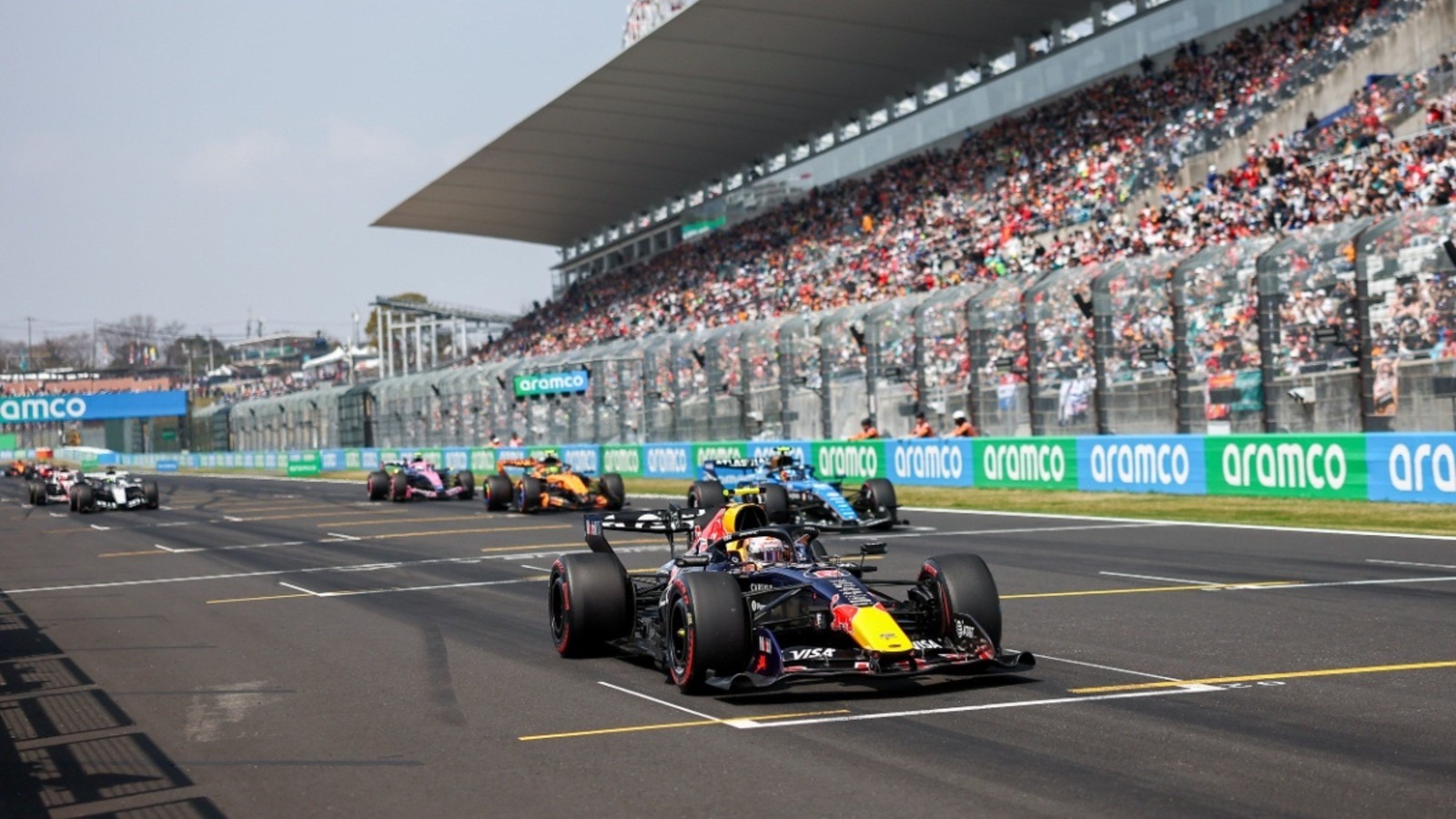  és  - Az FIA tiszta vizet öntött a pohárba: esélyük sem lesz trükközni a gyengén rajtolóknak