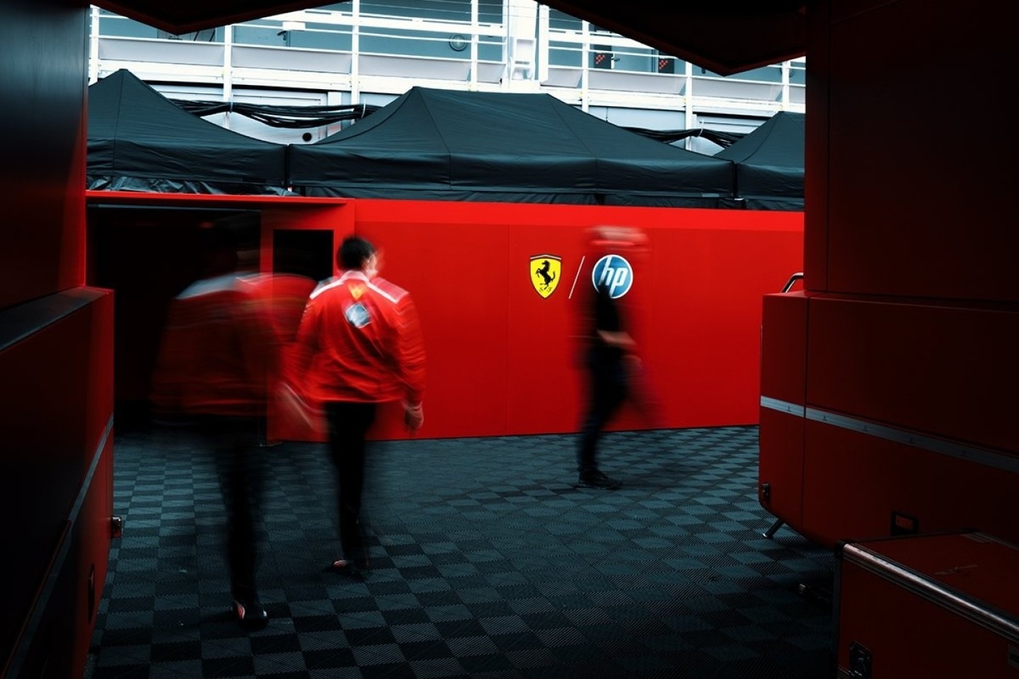  és  - Ferrari: párhuzamosan halad az SF-26 és a 2027-es projekt