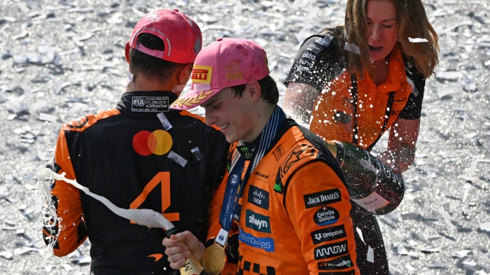  és  - A McLaren pilótája elárulta, miért nem estek még egymásnak a csapattársával