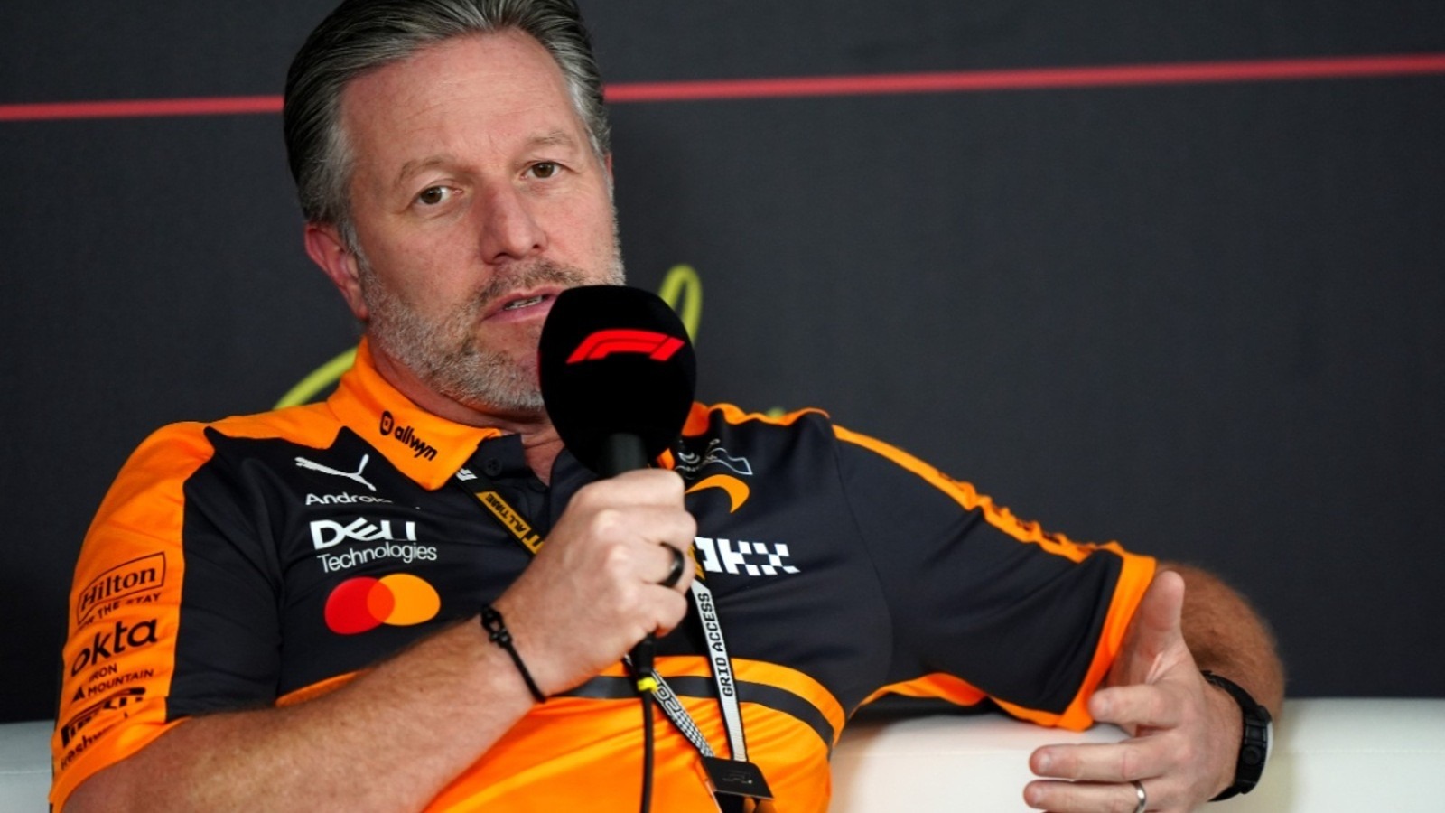  és  - Zak Brown az FIA-hoz fordult, szerinte veszélyben a Forma–1 tisztasága