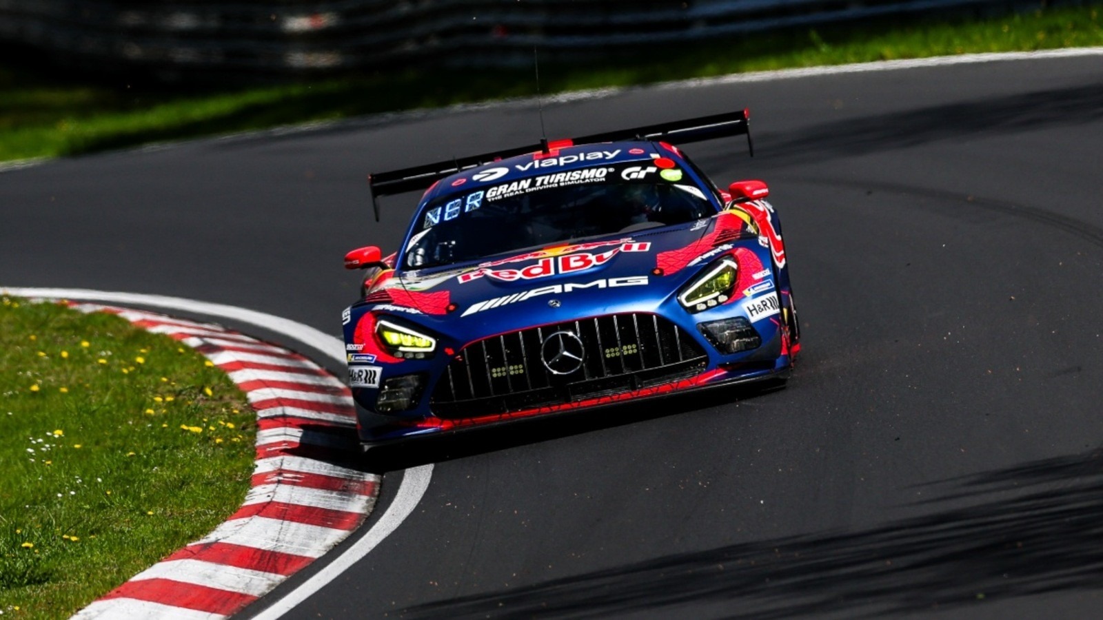  - „Biztos nagy örömmel nézi a Ford vezére, ahogy Verstappen a Mercedest népszerűsíti a GT-kategóriában”