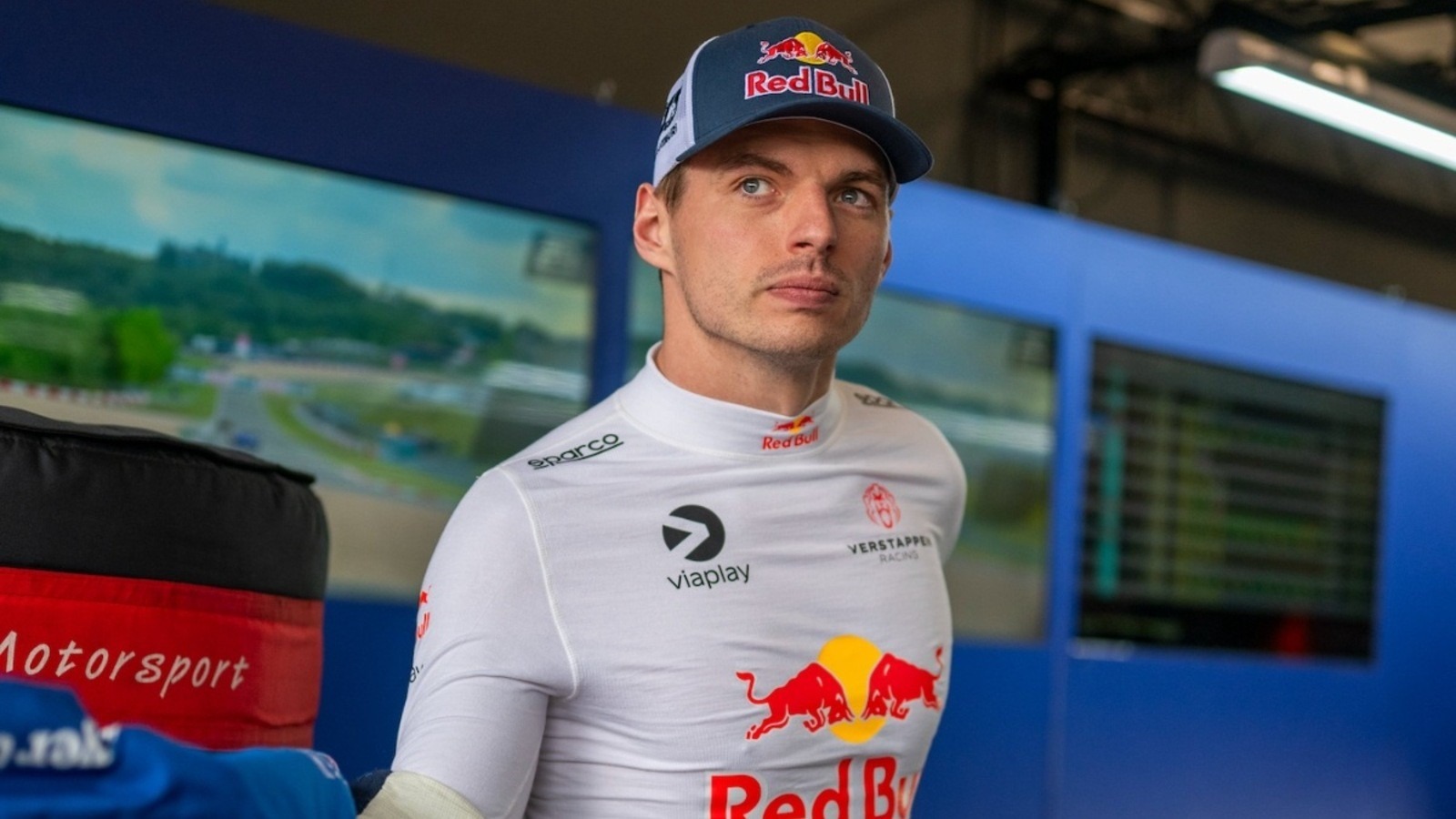  - Verstappen vitatja a balesetelméletet, szerinte nem miatta esett ki a Mercedes
